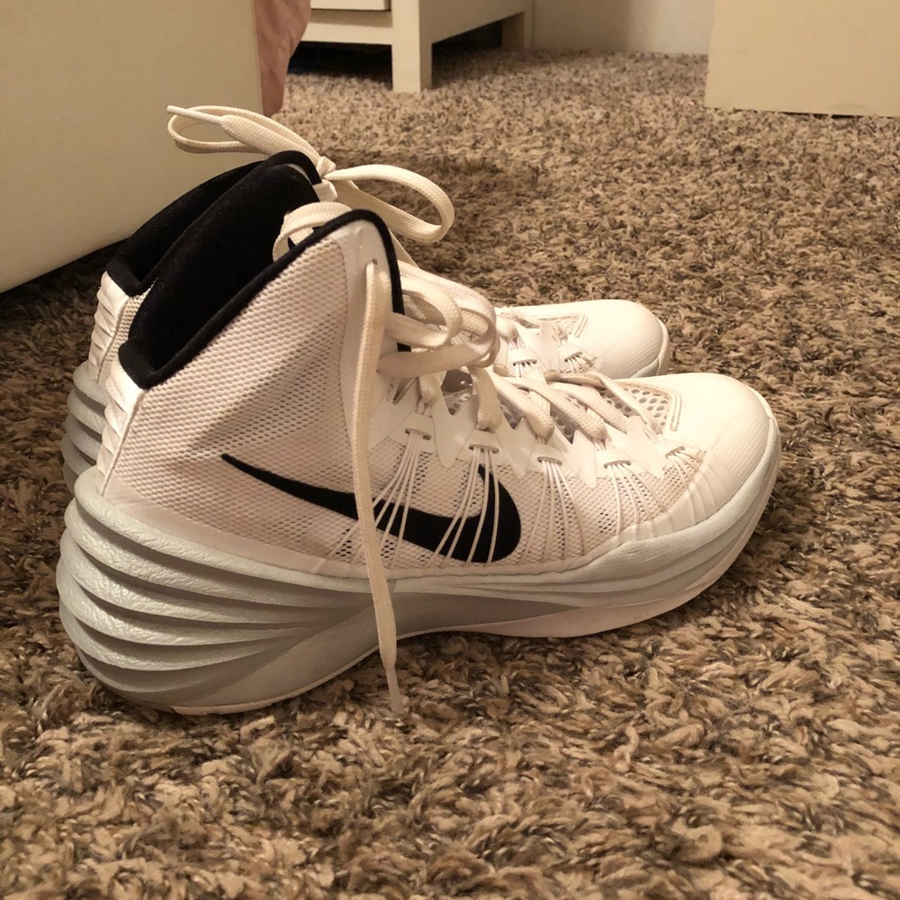 Women’s Hyperdunks